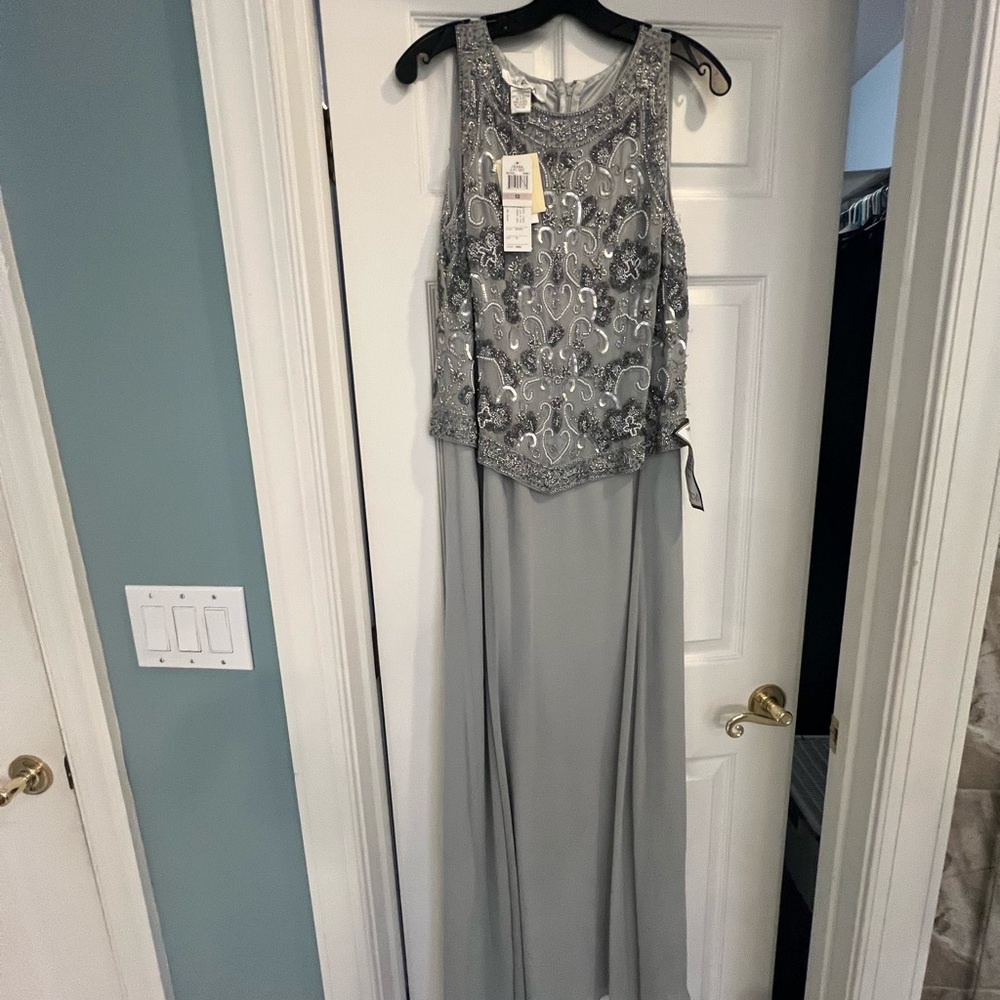 Formal gown never worn, tags on